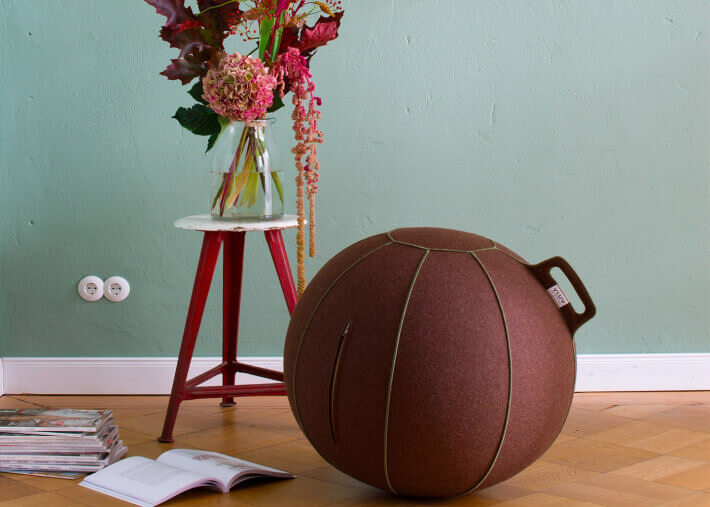 POUF ORIGINAL ET ERGONOMIQUE EN LAINE FEUTREE 4 COULEURS VLUV VELT 