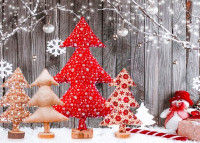 SAPIN DE NOEL FAIT MAIN  EN TOILE DE JUTE IMPRIME FLOCONS DE NEIGE ROUGE LED INTEGRE H 70 OU 150 CM - MX HOME