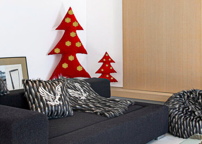 SAPIN DE NOEL EN VELOURS ROUGE OU VERT ORNE DE FLOCONS ARGENT OU OR - LED INTEGRE - MX HOME