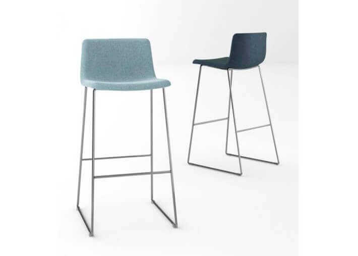 Tabourets contemporains pour bar et comptoir