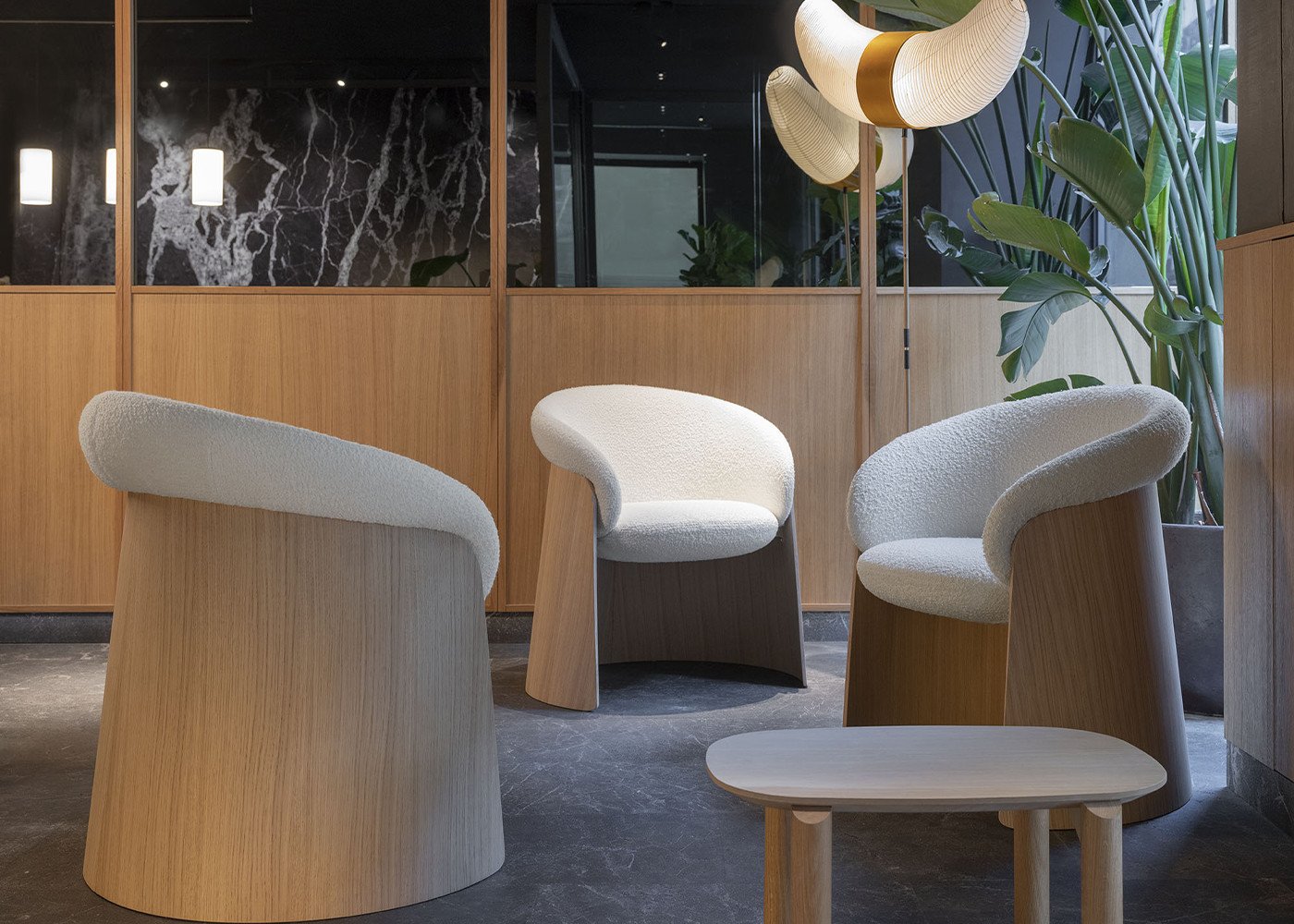 Fauteuil confortable avec accoudoirs pour un salon Fauteuil confortable avec accoudoirs pour un salon