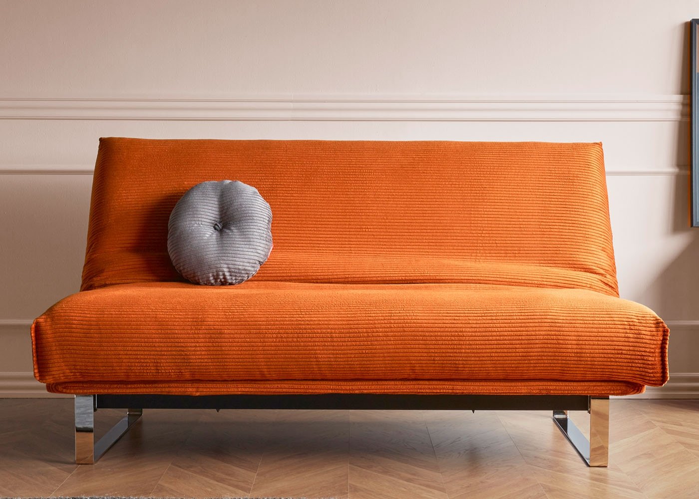 Mesure de la profondeur d’un canapé convertible dans un salon
